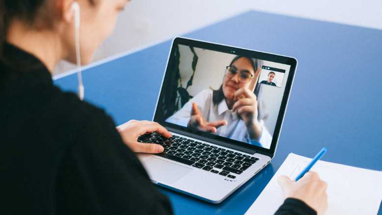 Remote working pros & cons 1 Remote working benefits